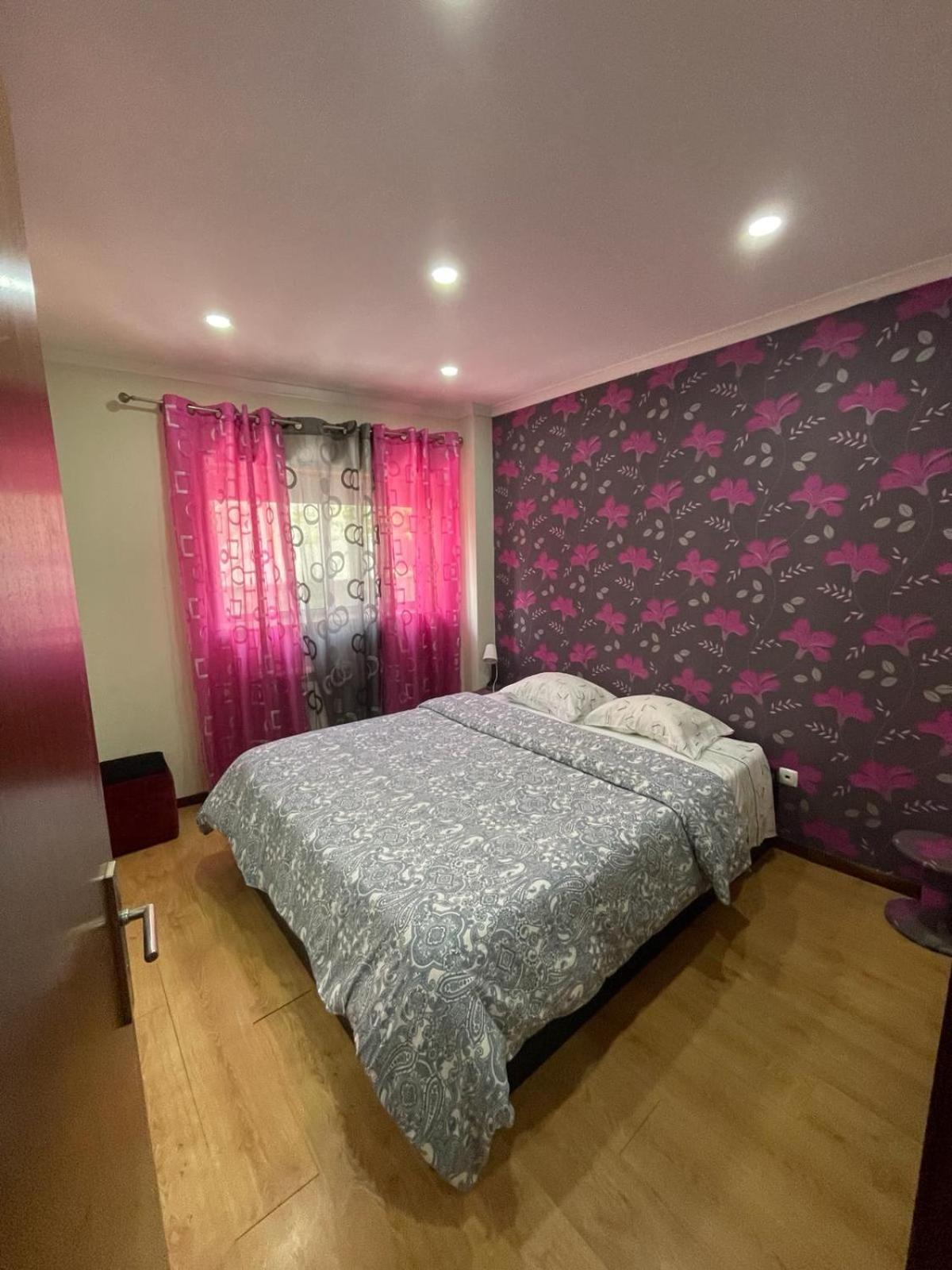 flat4u Lejlighed Paredes  Eksteriør billede